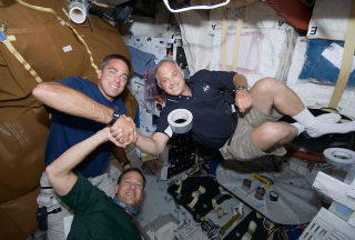 Illustration for article titled Astronauts Have Done So, So Much With Duct Tape And Electrical Tape